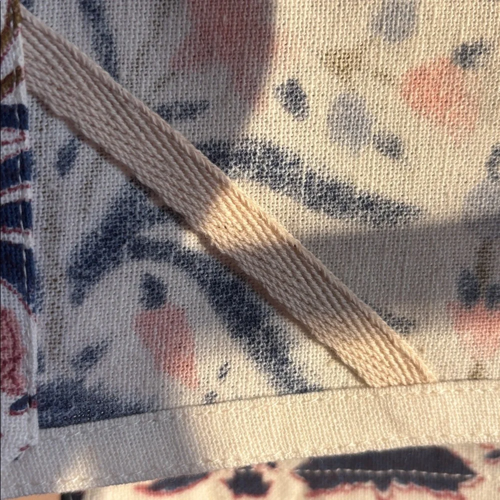 Bungalow Denmark NEW DISHTOWEL Floral Jacquard Navy & Blush NWT hostess gift